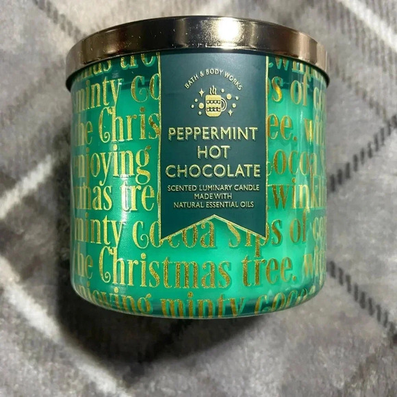 Bath & Body Works Peppermint Hot Chocolate 3-Wick Candle - New - Picture 1 of 3